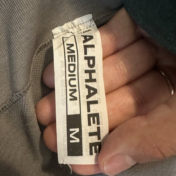 Alphalete Amplify shorts. Size medium storm gray - Picture 7 of 8